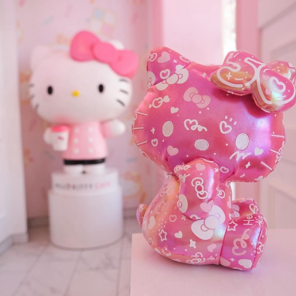 SALE-🔥Hello kitty 50th anniversary plush